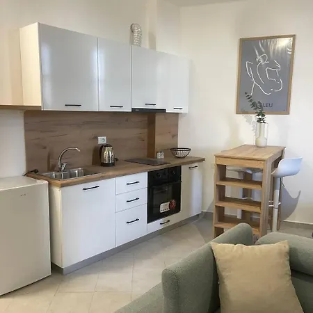 Cactus Hotel apartamentowy Durrës