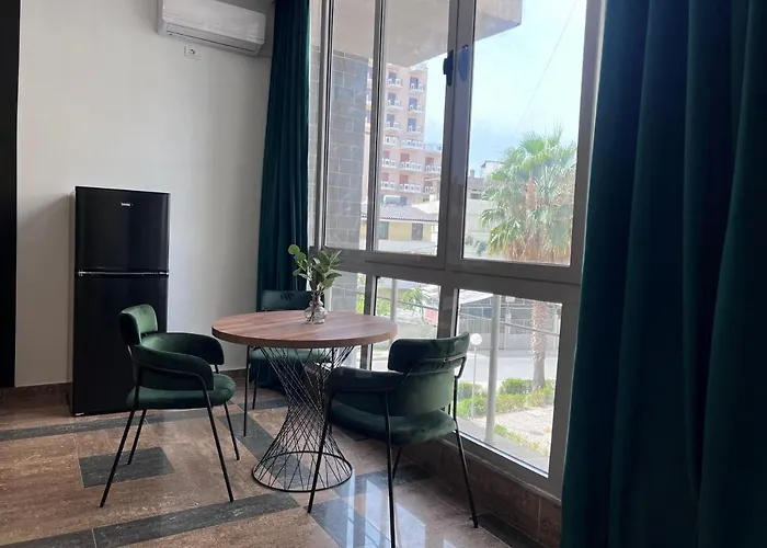 Cactus Aparthotel 3*